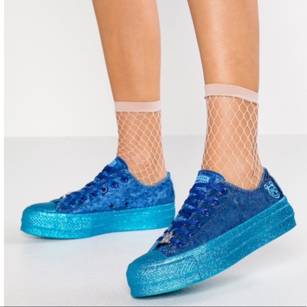 Converse & Miley Cyrus CTAS Lift OX Gnarly Blue Velvet W AUTHENTIC 563721C - Picture 2 of 8